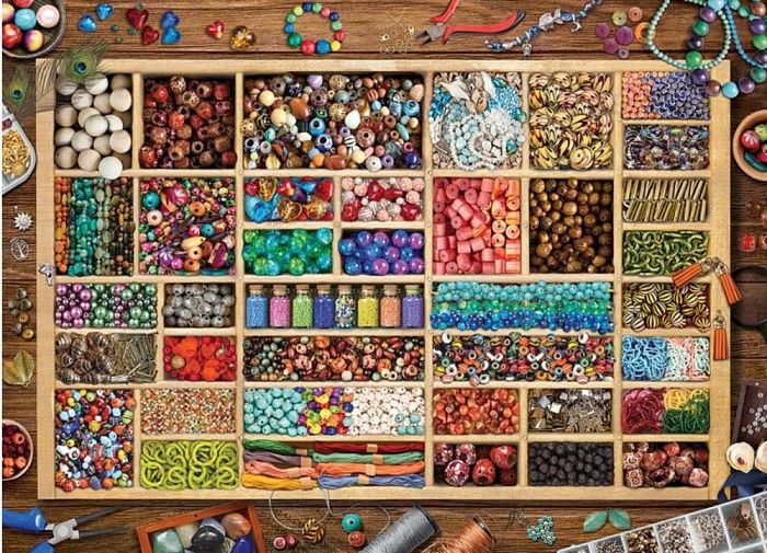 Puzzle Eurographics 1000 pieces: a Collection of beads by Laura 6000-5528