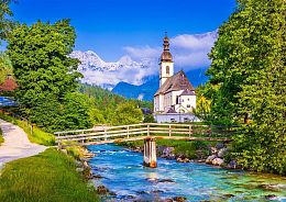 Enjoy 1000 Pieces puzzle: A small church in Ramsau, Germany