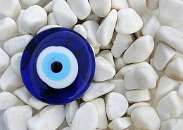 Nova 1000 Puzzle Pieces: The Evil Eye Bead