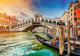 Trefl 1000 Piece Puzzle: Rialto Bridge, Venice, Italy